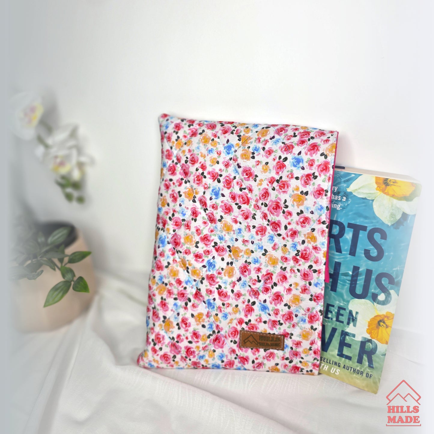 Quilted Bow Book Sleeve - Rosie